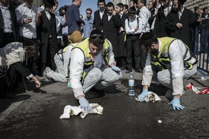 Israel Shaken by 5 Deaths in Synagogue Assault The New York Times